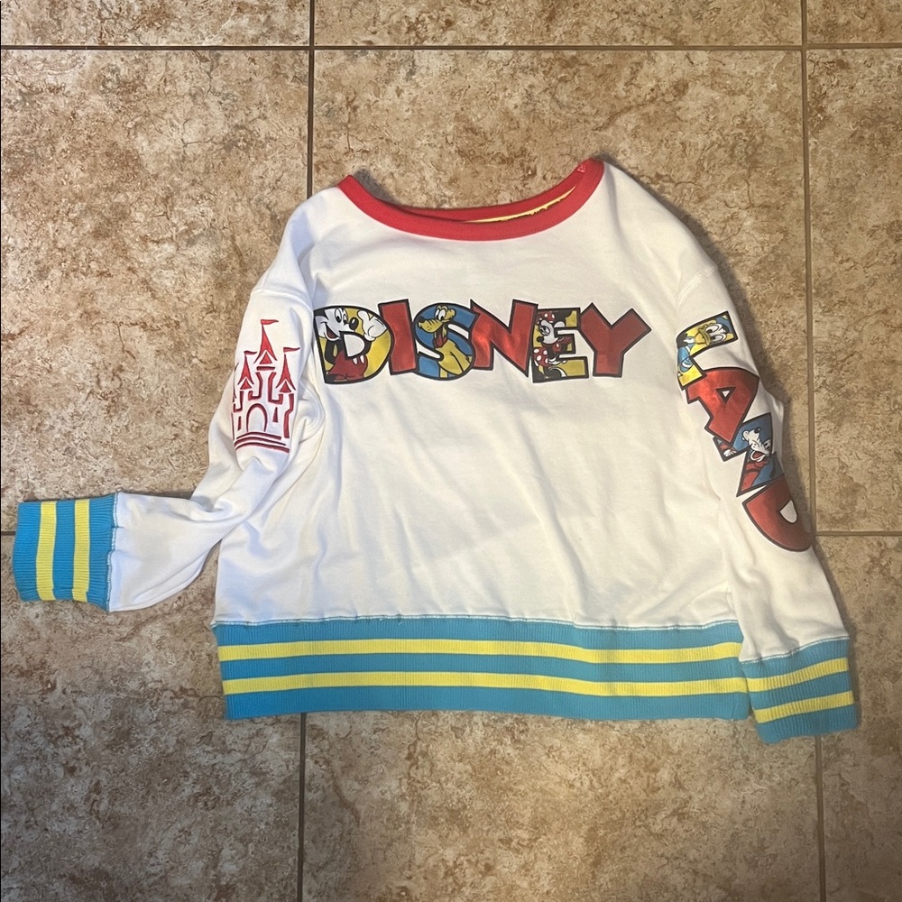 Disneyland Women’s white sweatshirt